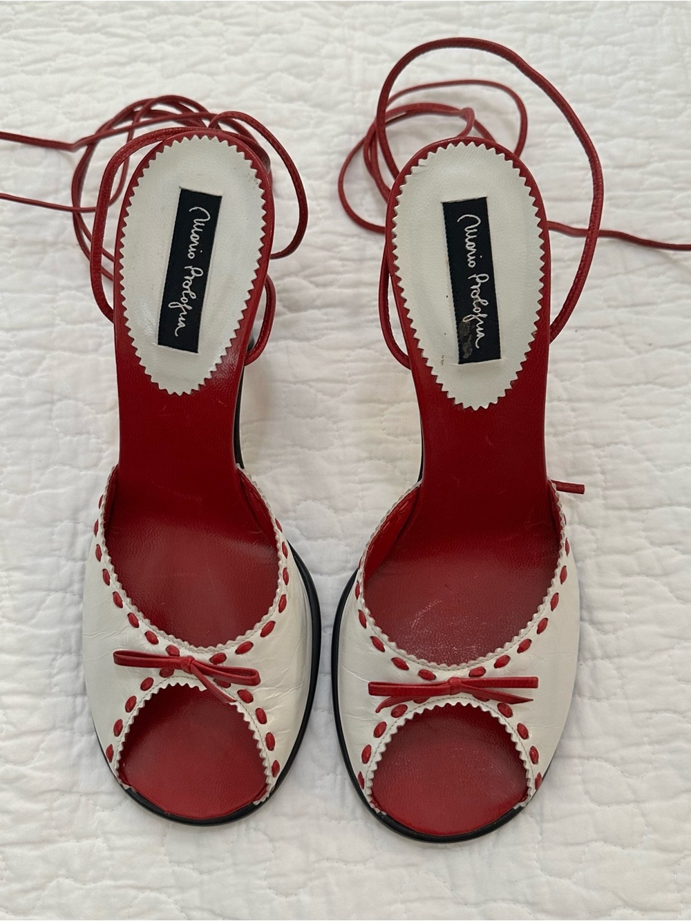 Vintage Mario Bologna Y2K white/red lace-up heels US 5.5
